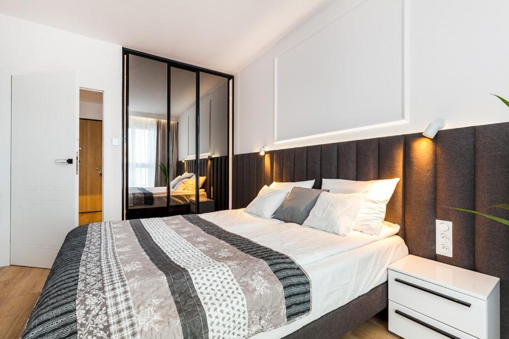 "Nowy Apartament" Sypialnia , Garaz, 1500 M Od Morza, Netflix Гданск Екстериор снимка