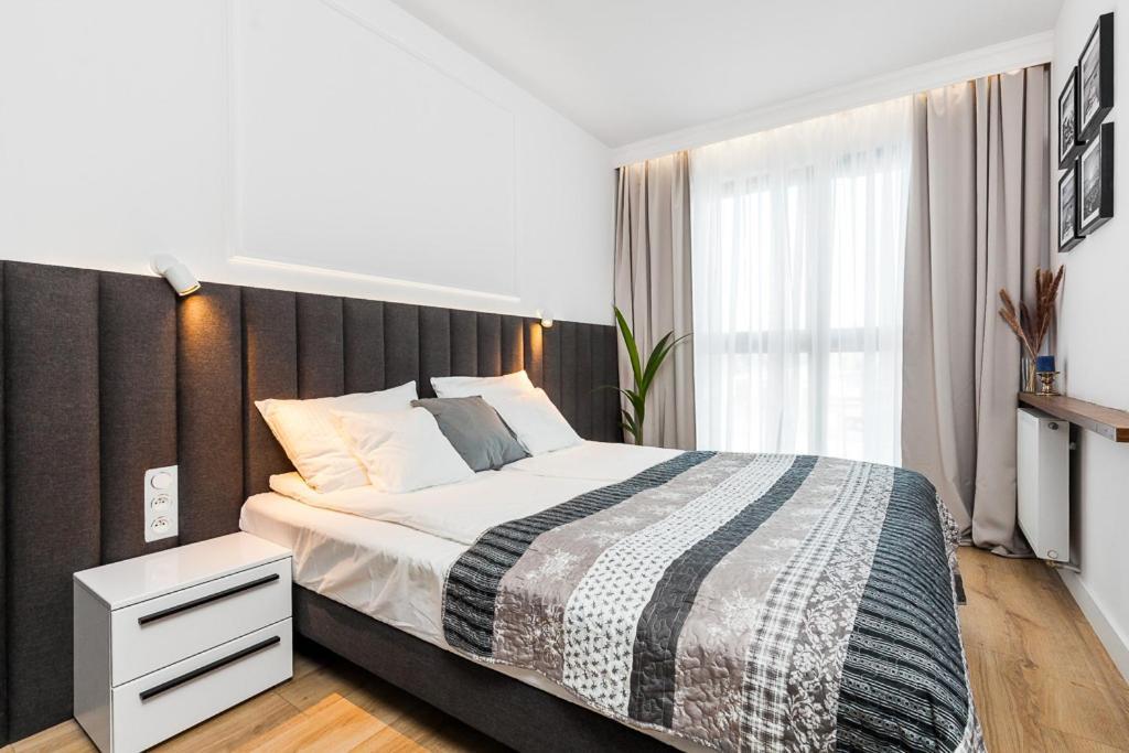 "Nowy Apartament" Sypialnia , Garaz, 1500 M Od Morza, Netflix Гданск Екстериор снимка